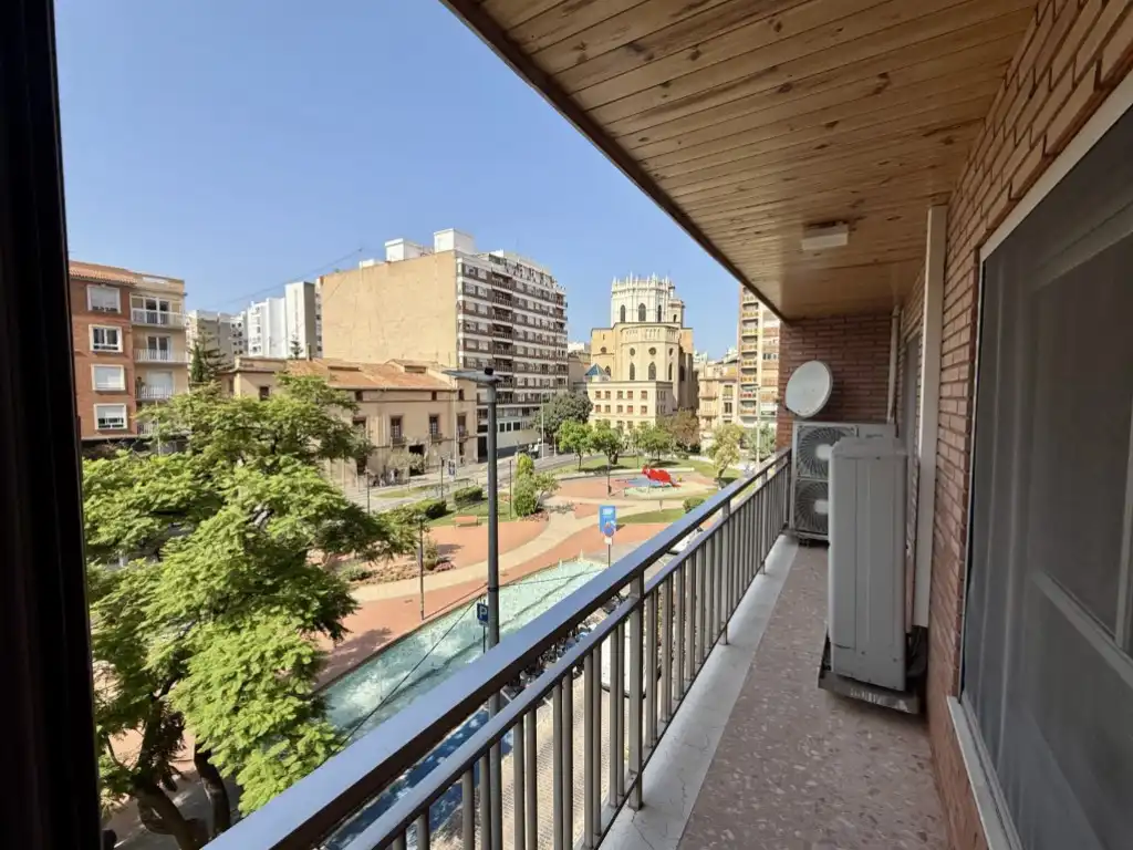 Außenansicht von Wohnung zur Miete in Castellón de la Plana / Castelló de la Plana