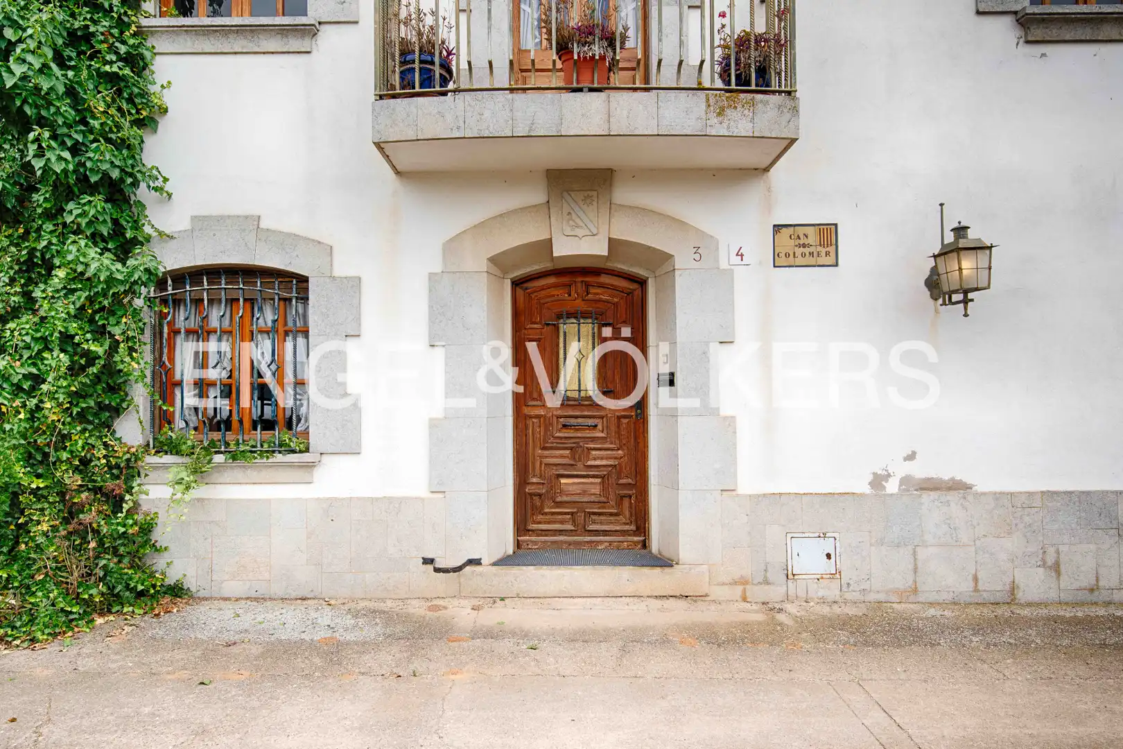 Vista exterior de Casa adosada en venta en Ordis con Calefacción, Jardín privado y Terraza