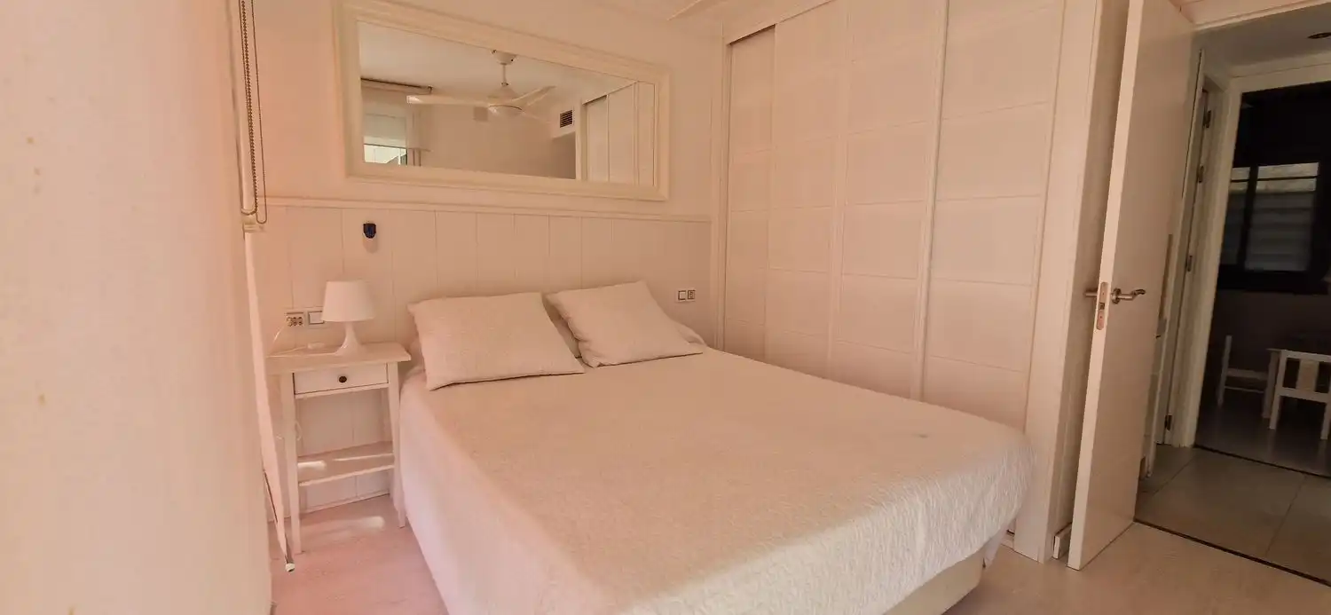 Bedroom of Flat for rent in El Rompido  with Terrace, Storage room and Community pool