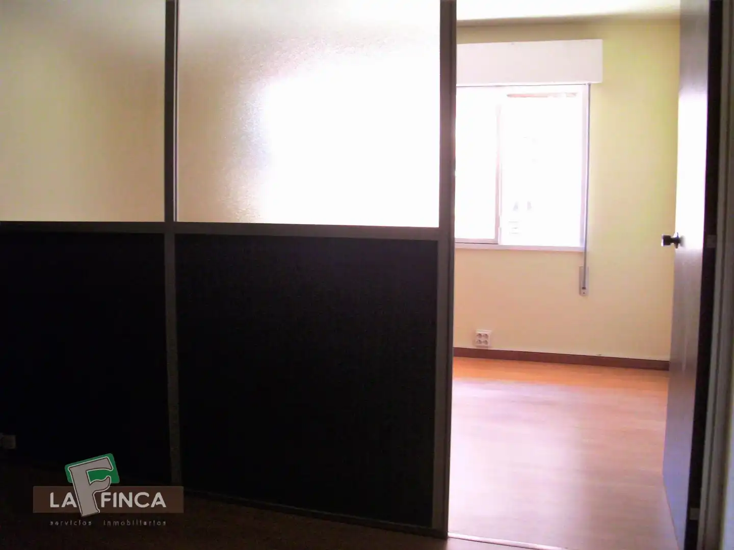 Büro zum Verkauf in Oviedo 