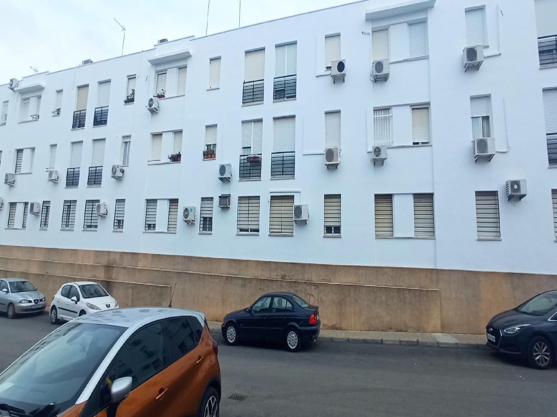 Vista exterior de Pis en venda en Carmona