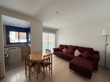 Flat with balcony for sale in Carrer de les Balears
