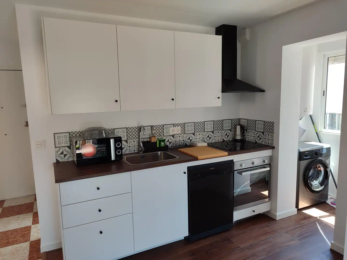 Cuina de Pis de lloguer en Granada amb Terrassa, Moblat i Balcó