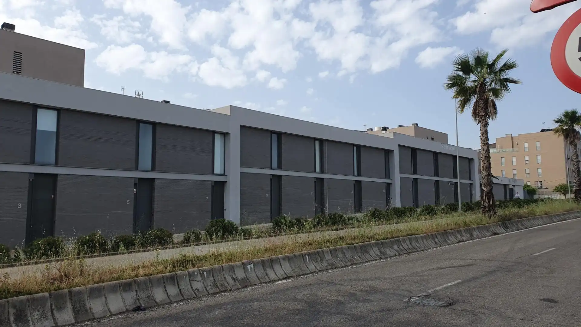 Exterior view of Lofts for sale in Mairena del Aljarafe  with Heating, Terrace and Storage room