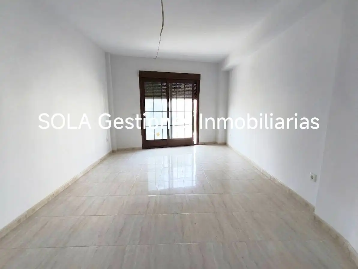 Flat with terrace for sale in Torreperogil, imagen 2