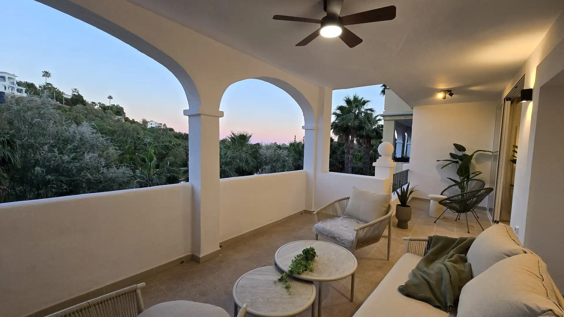 Apartament amb piscina en venda a Benahavís pueblo, imagen 26
