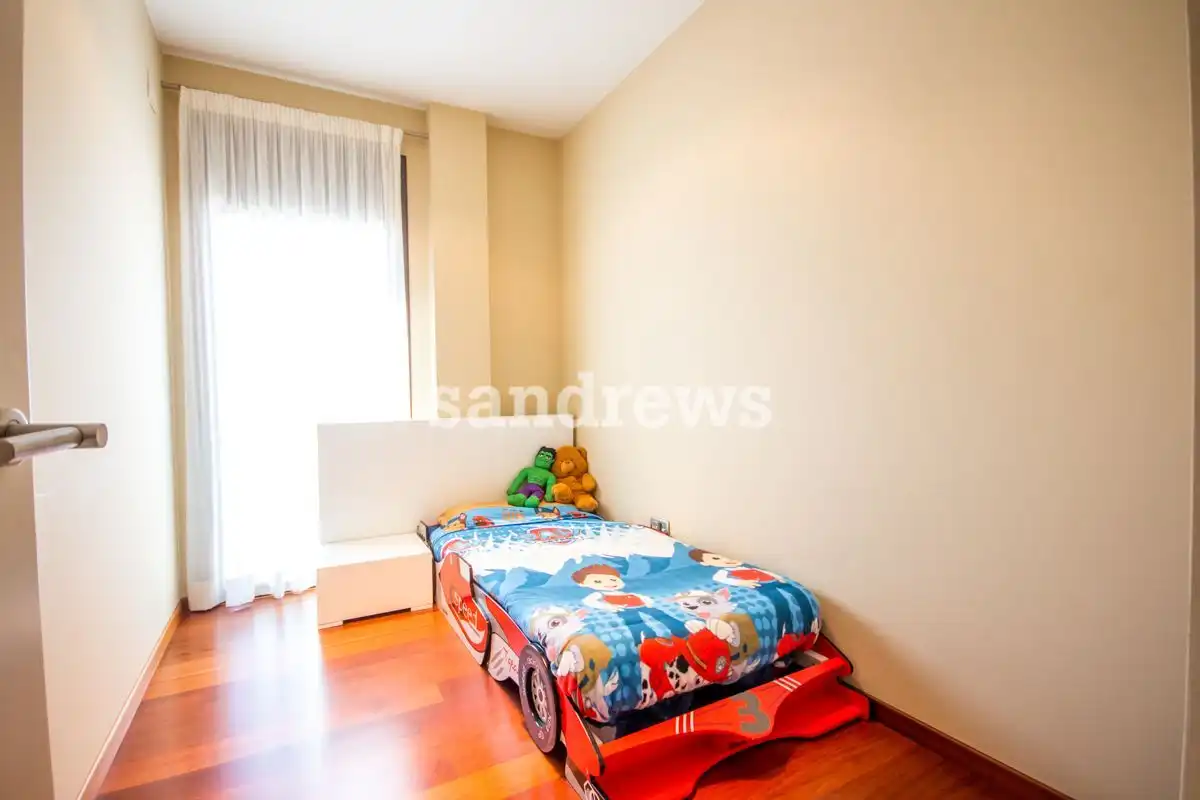 Habitación de Casa adosada en venta en Vilafant con Aire acondicionado, Calefacción y Jardín privado