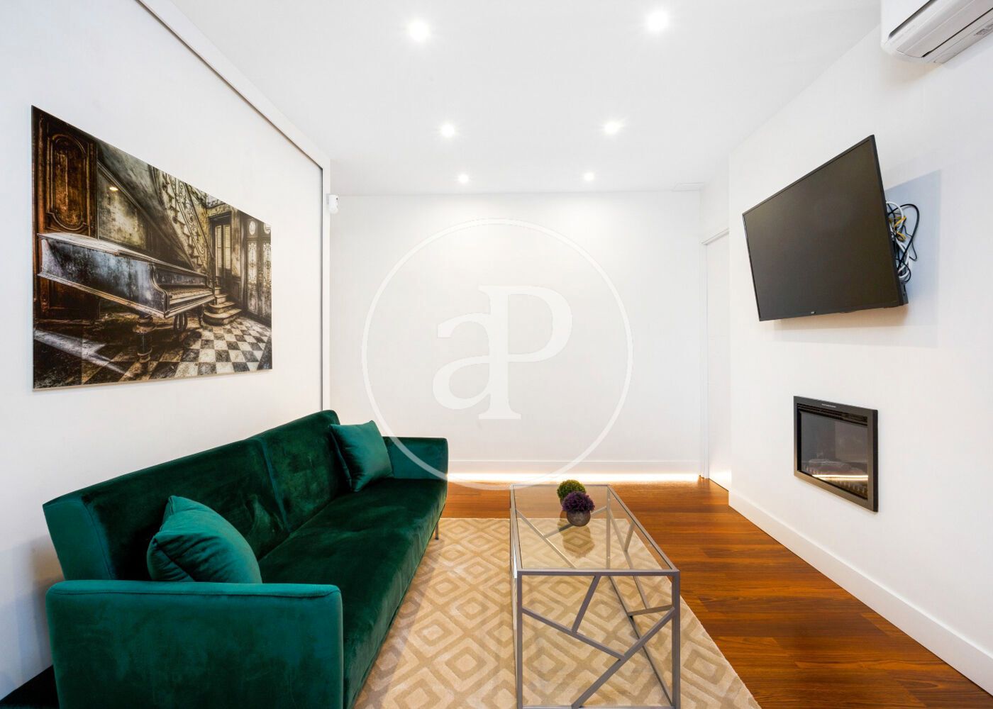 Sala d'estar de Pis de lloguer en  Madrid Capital amb Aire condicionat, Calefacció i Moblat