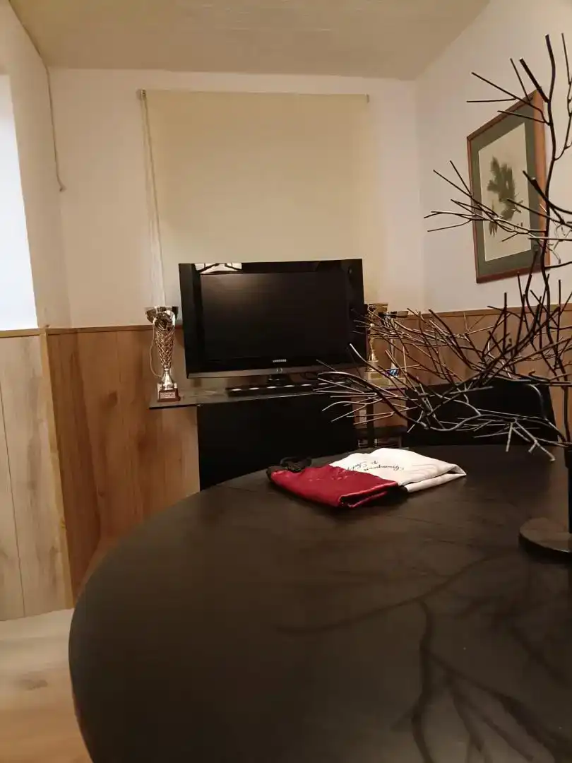 Sala d'estar de Planta baixa en venda en Madrigal de las Altas Torres amb Parquet i Moblat