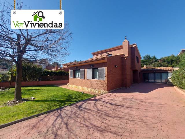 Casa-chalet en Venta en Begues