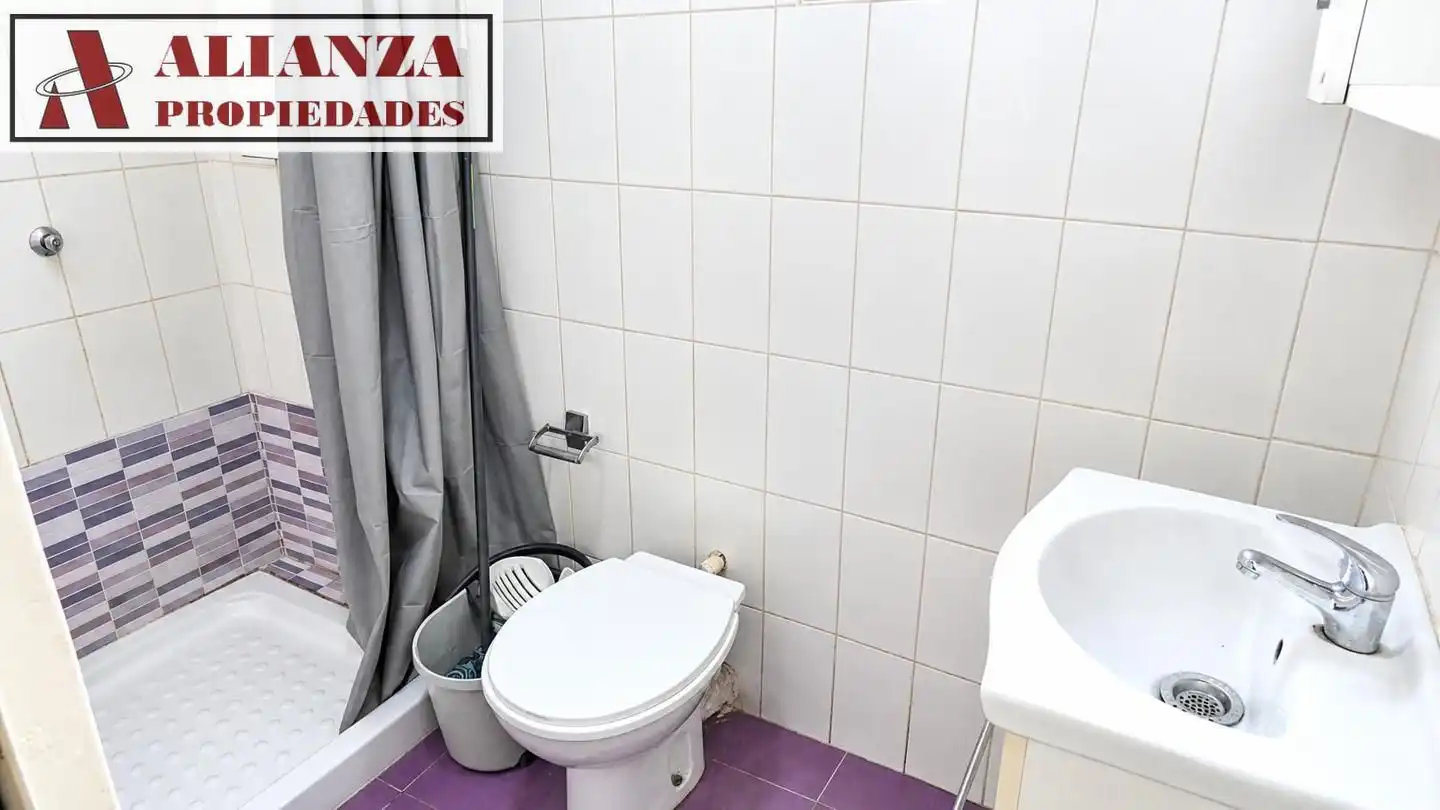 Bany de Pis en venda en Cruz de Humilladero