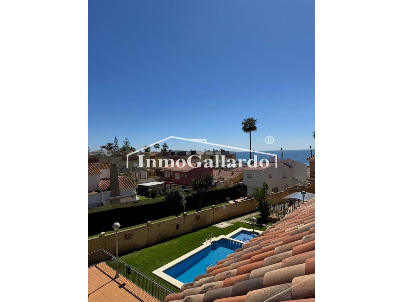 Exterior view of Single-family semi-detached for sale in Rincón de la Victoria  with Air Conditioner, Heating and Terrace