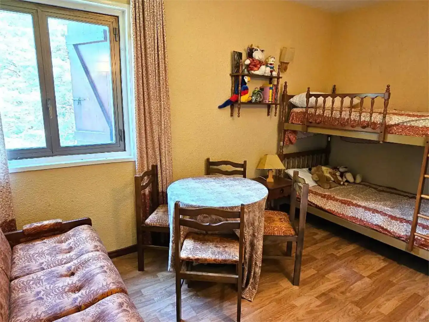 Sala d'estar de Pis en venda en Cerezo de Arriba amb Piscina i Moblat
