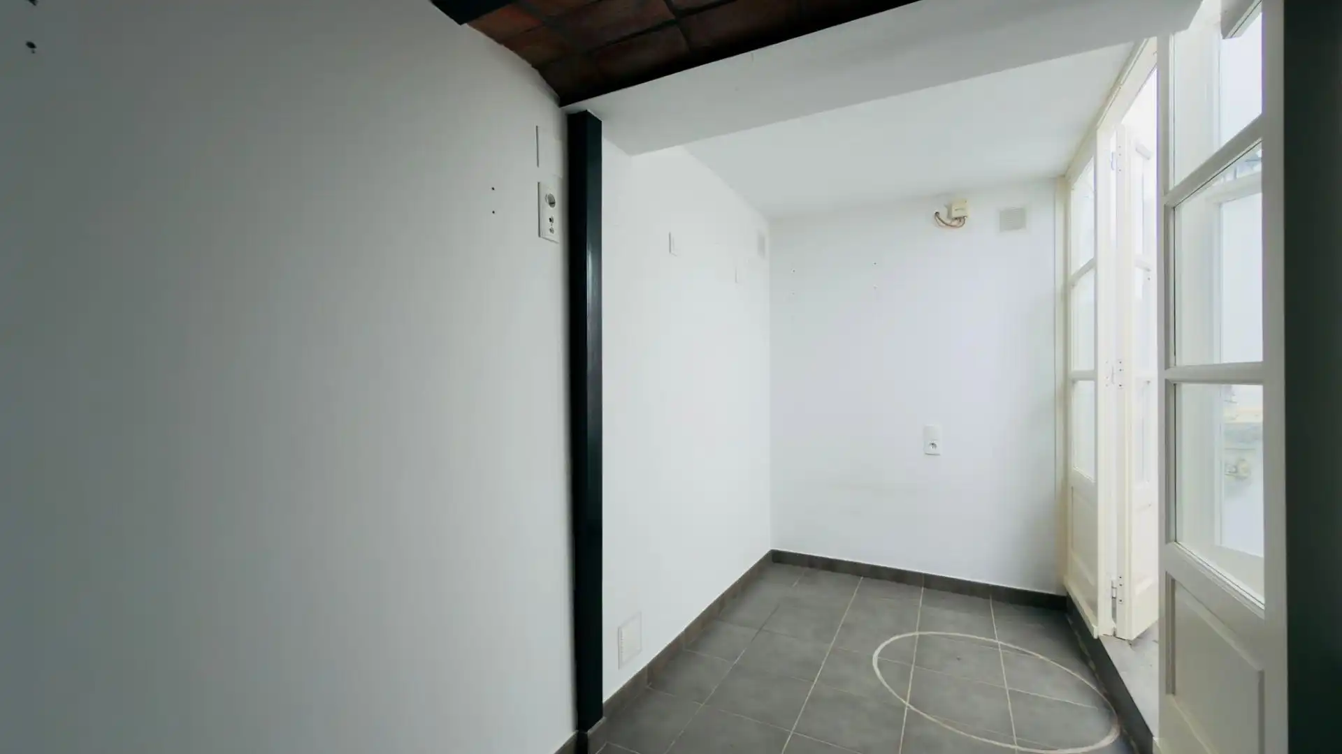 Piso en venta en Vilanova i la Geltrú con Terraza, Amueblado y Balcón