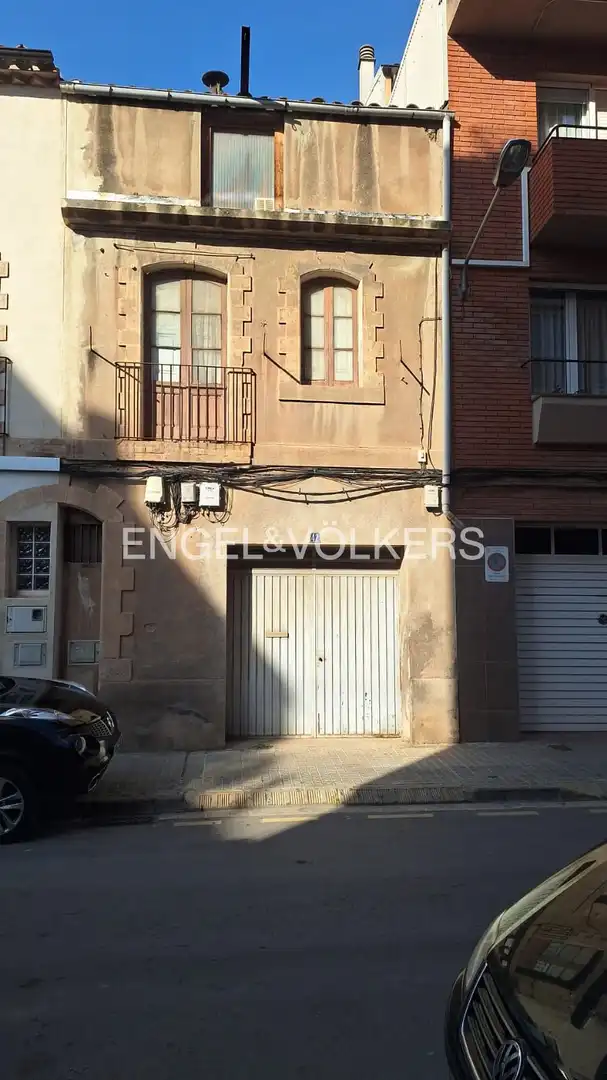 Vista exterior de Casa o xalet en venda en Manresa amb Calefacció, Jardí privat i Balcó