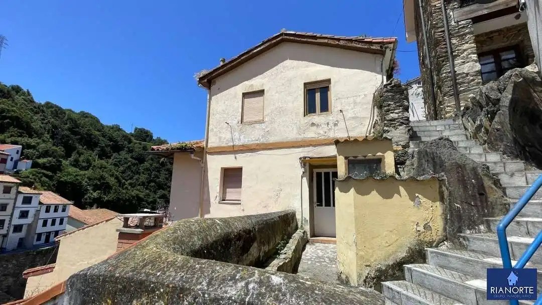 Exterior view of Houses for sale in Cudillero  with Terrace