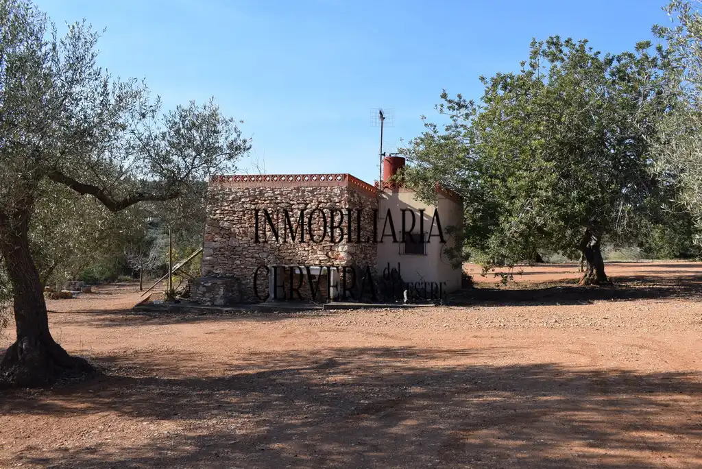 Finca rústica en venda en Cervera del Maestre amb Terrassa