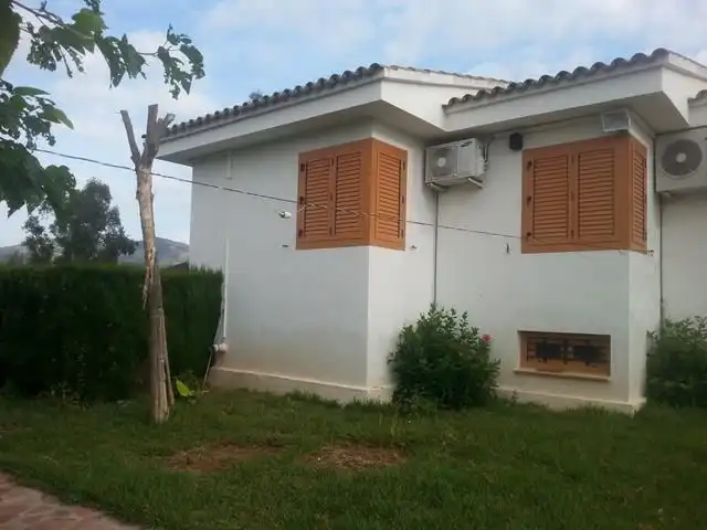 Vista exterior de Casa o xalet en venda en Castellón de la Plana / Castelló de la Plana amb Aire condicionat, Calefacció i Jardí privat