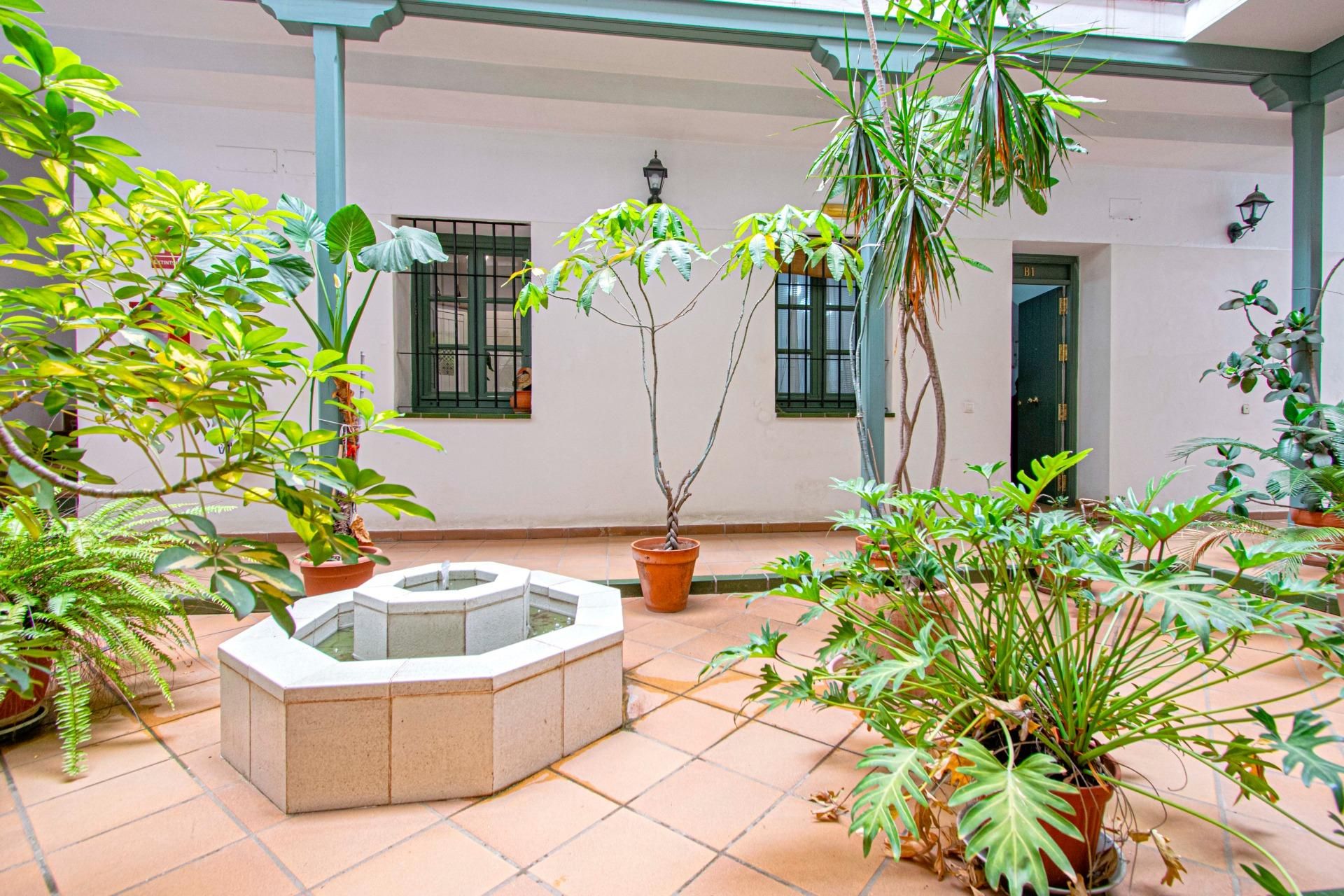 Jardí de Dúplex en venda en  Sevilla Capital amb Aire condicionat