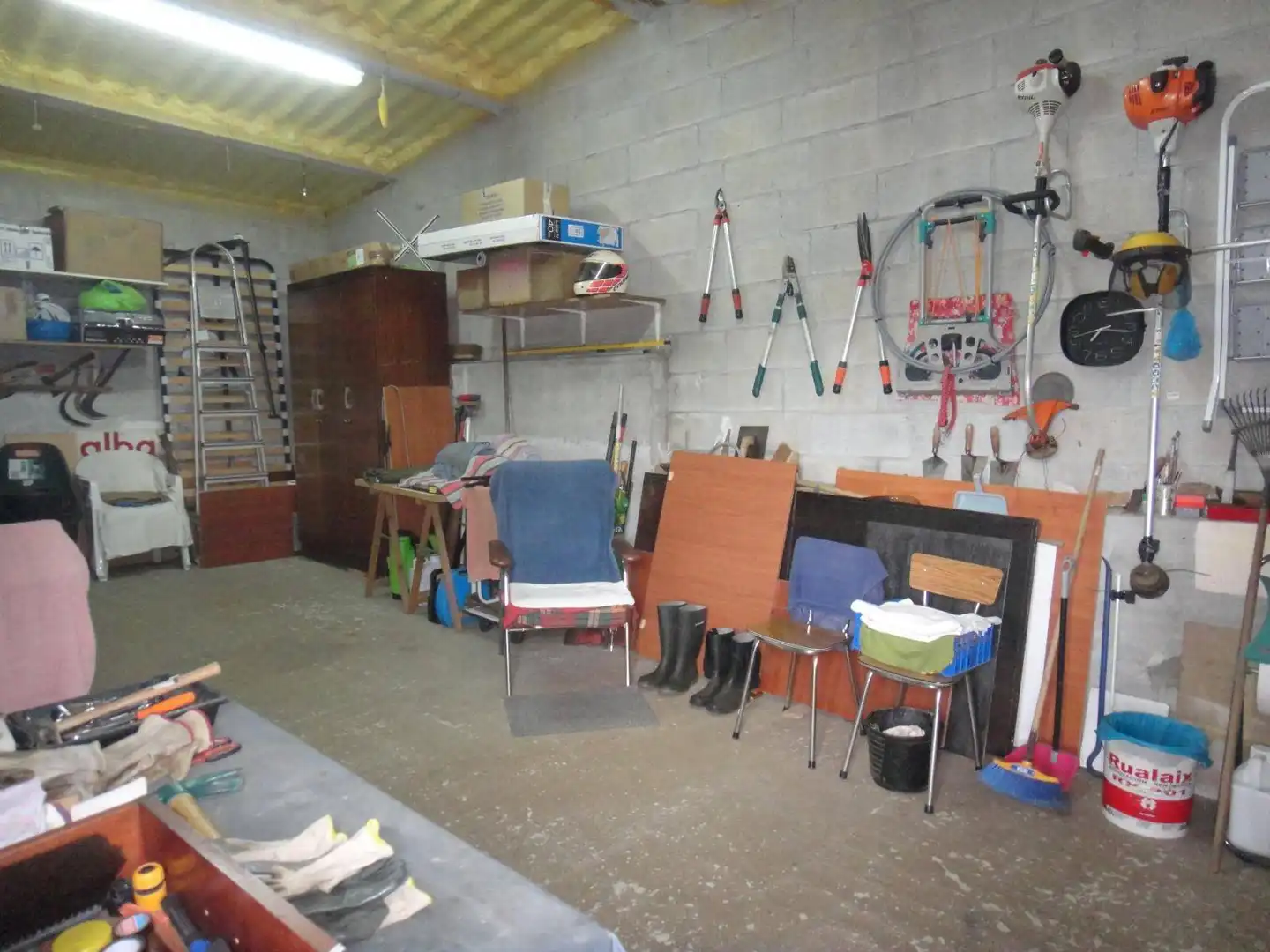 Casa o chalet en venta en Ordes con Terraza, Trastero y Amueblado