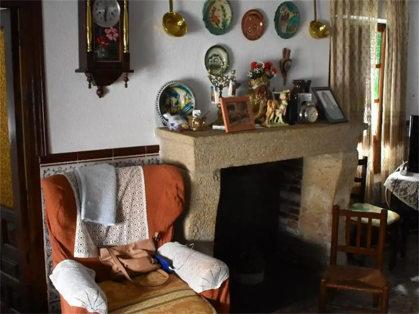 Sala d'estar de Casa adosada en venda en Majadas amb Aire condicionat, Traster i Moblat