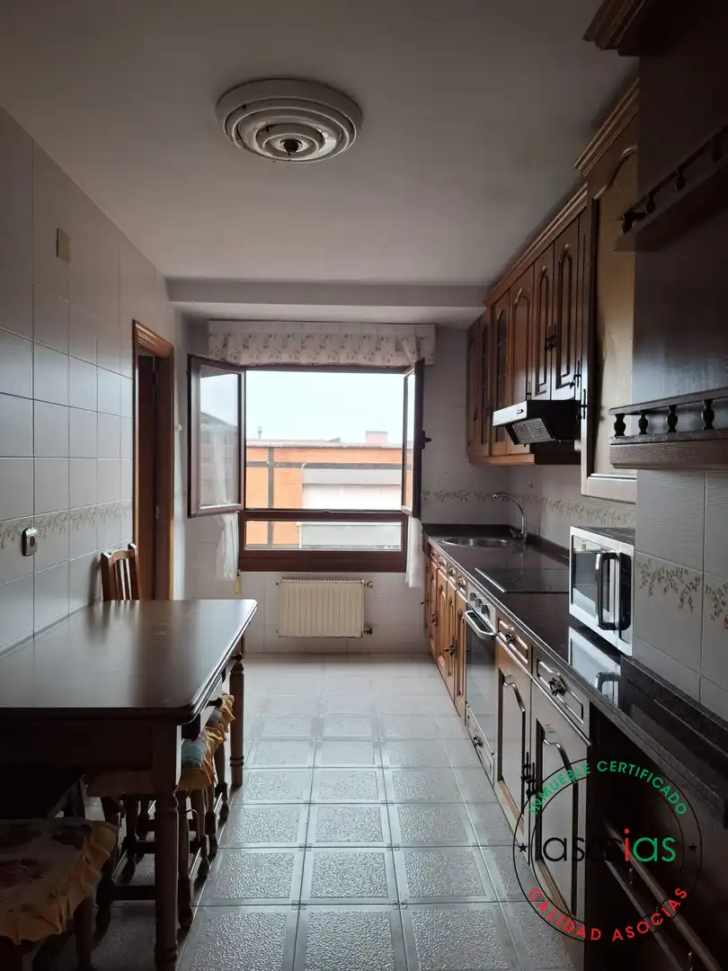 Küche von Wohnung zur Miete in Gijón  mit Heizung, Parkett und Möbliert
