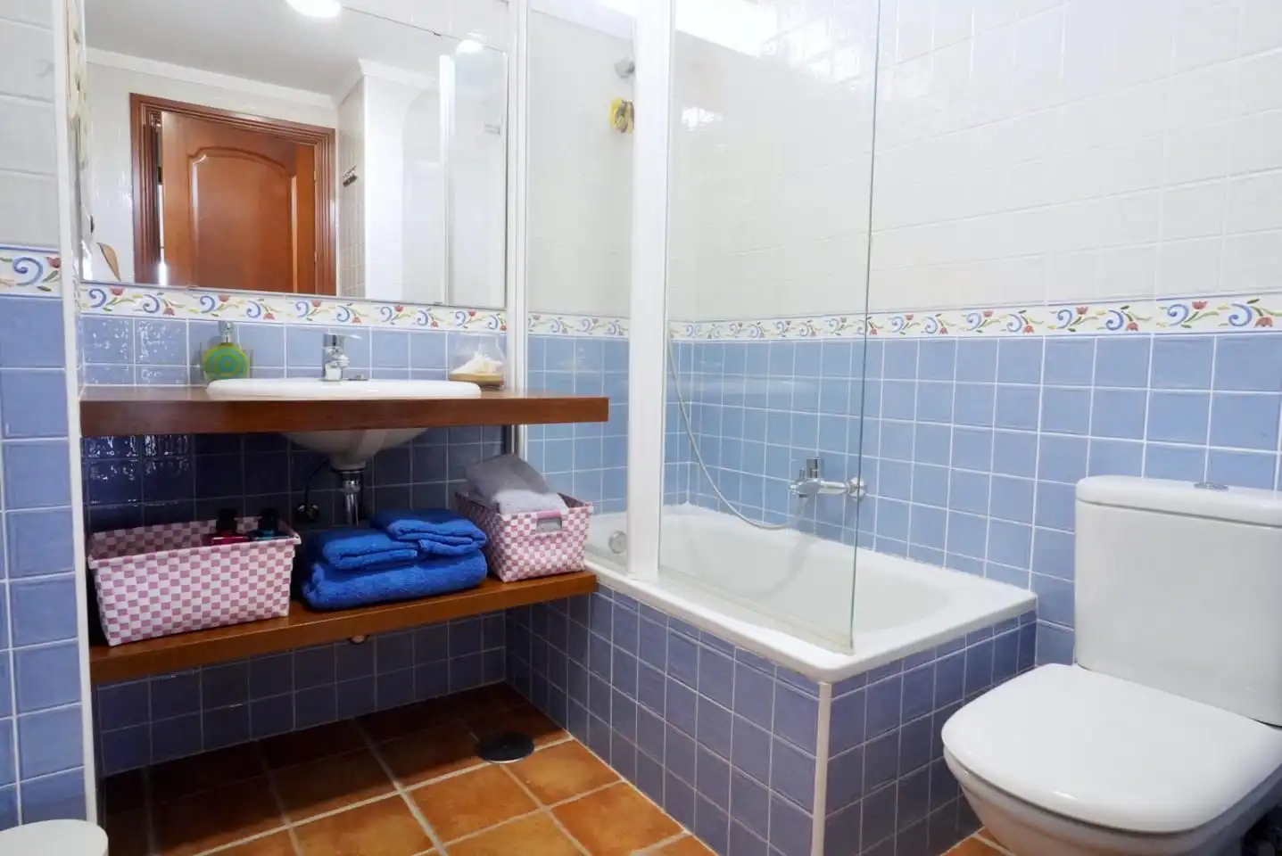Flat for rent in Paseo Marítimo Rey de España, Las Gaviotas - Carvajal