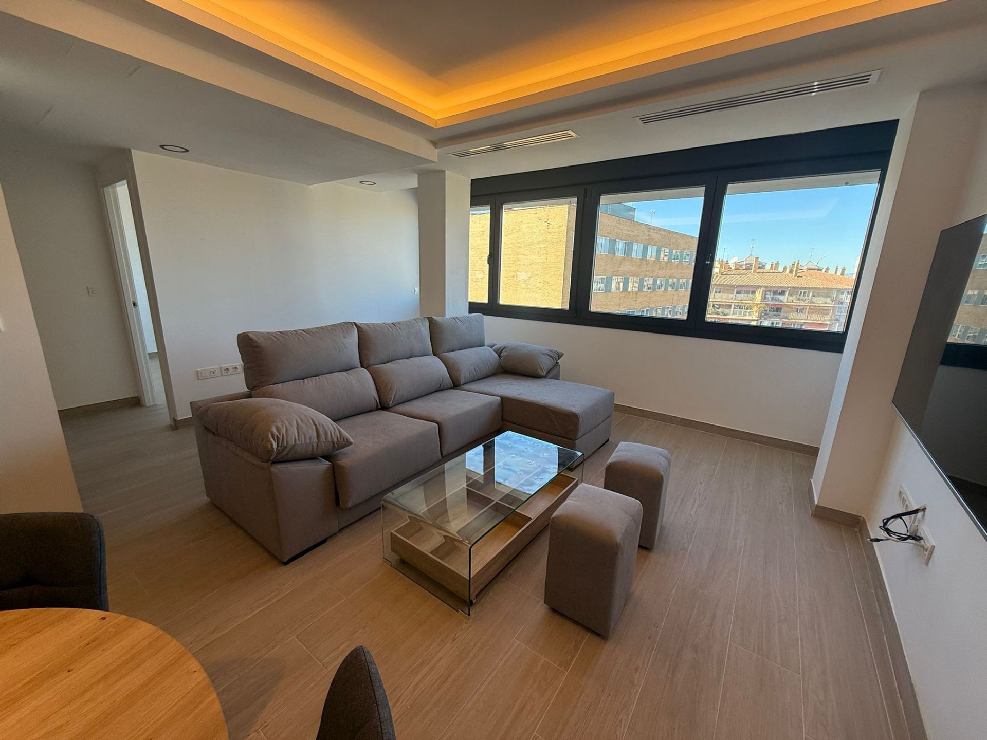 Living room of Flat to rent in  Granada Capital  with Parquet flooring, Furnished and Oven