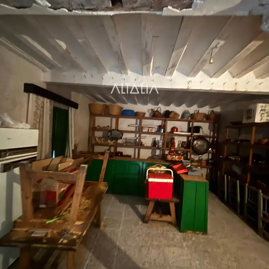 Cuina de Casa o xalet en venda en Poyatos amb Calefacció, Terrassa i Traster