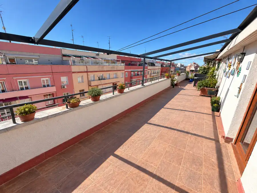 Ático con ascensor en venta en Tetuán