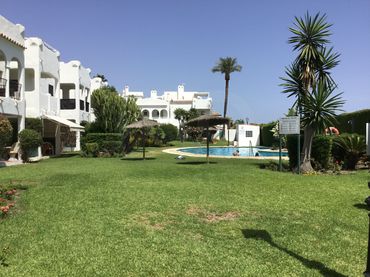 Casa pareada con piscina en venta en Benamara - Atalaya