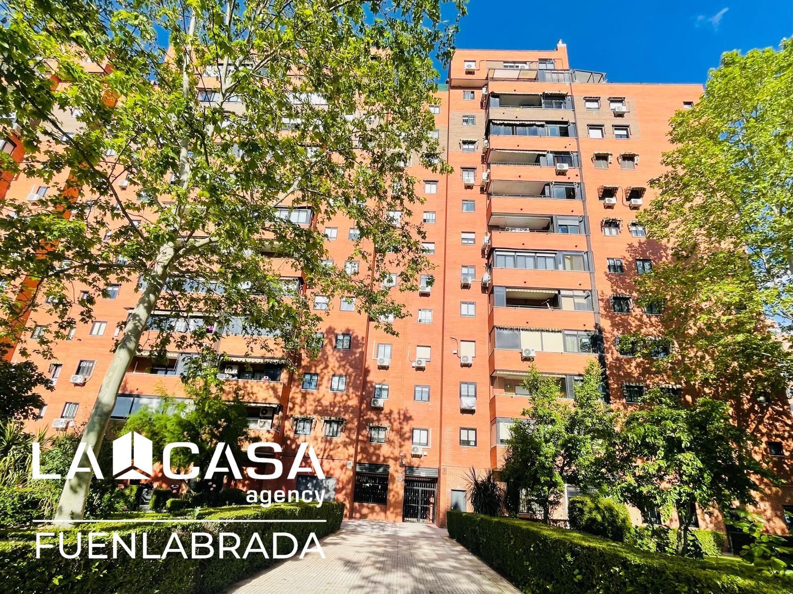 Vista exterior de Pis en venda en Fuenlabrada amb Calefacció i Terrassa