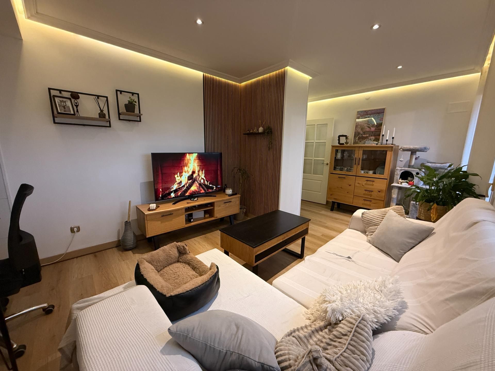 Living room of Attic for sale in  Madrid Capital  with Air Conditioner, Private garden and Terrace