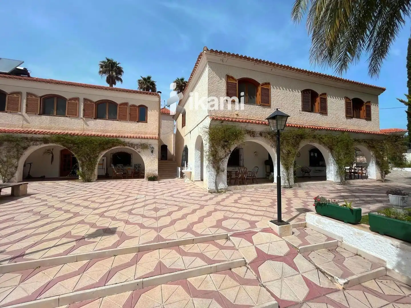 Vista exterior de Casa o chalet en venta en Elda con Calefacción, Trastero y Piscina