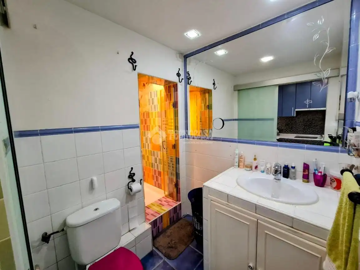 Baño de Piso en venta en Madrid con Aire acondicionado y Calefacción