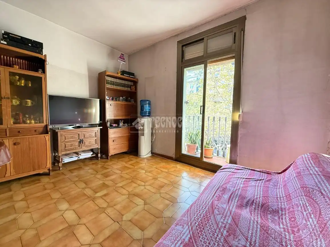 Habitación de Piso en venta en Barcelona con Calefacción y Balcón