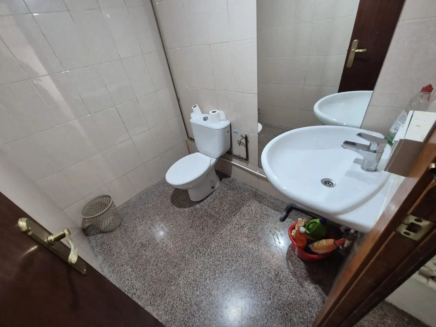 Bany de Local de lloguer en Elda