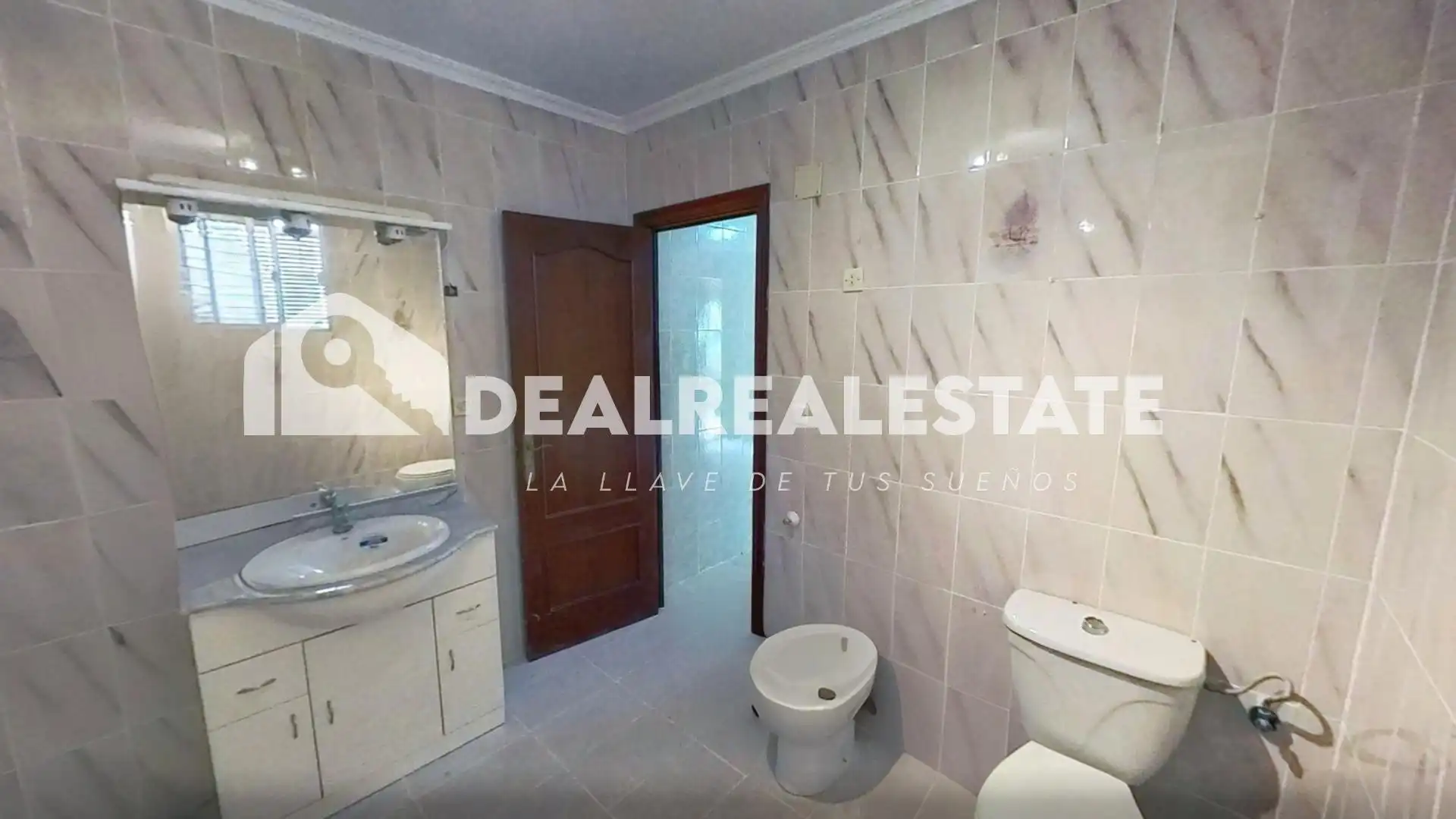 Bathroom of Houses for sale in Brenes  with Air Conditioner, Terrace and Storage room