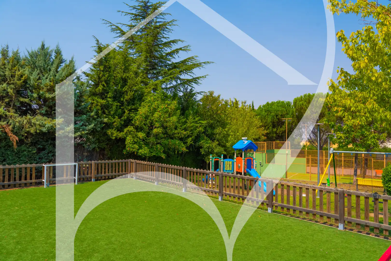 Garden of Detached homes for sale in Carrascal de Barregas  with Heating, Private garden and Community pool