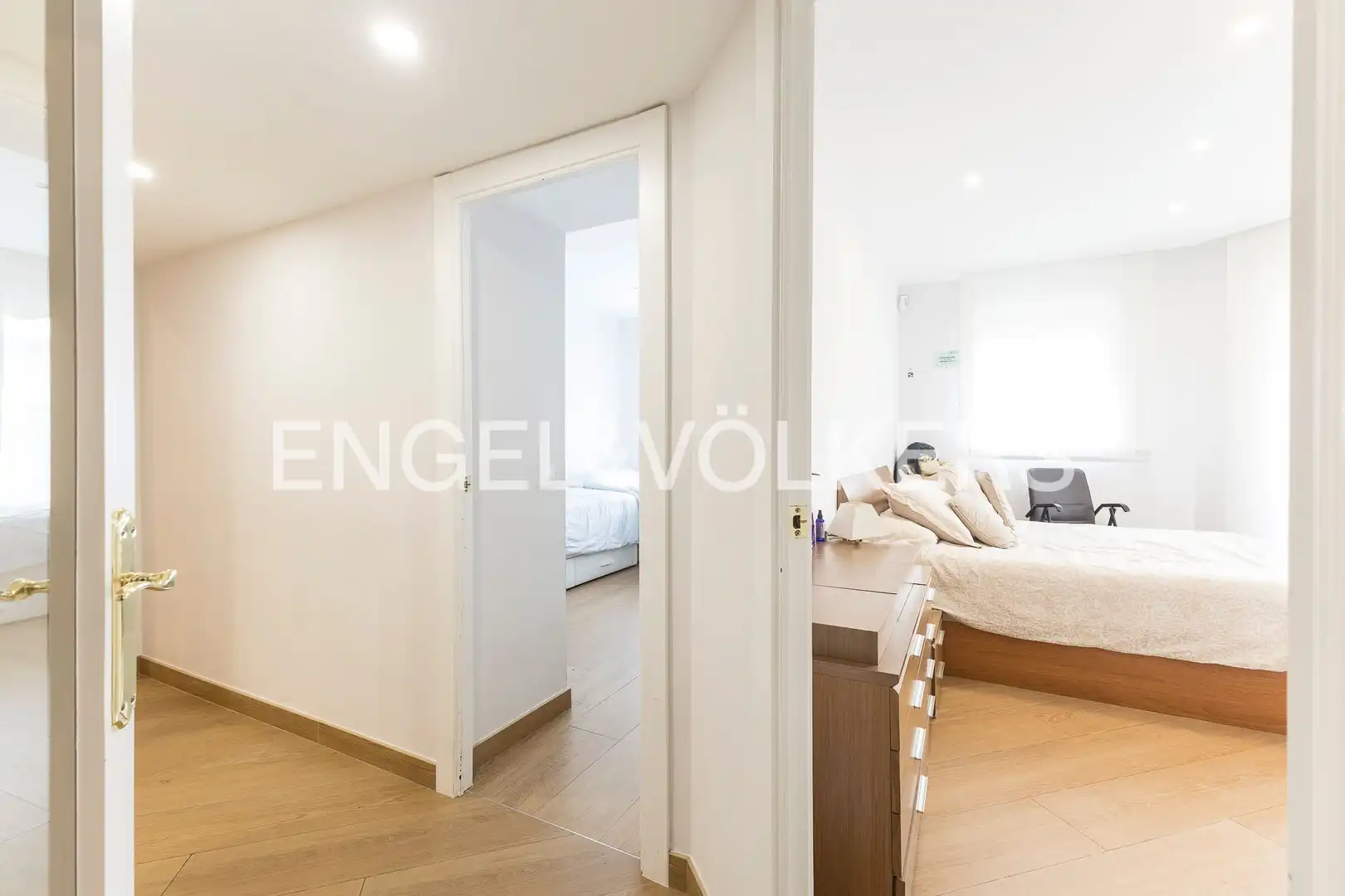 Wohnung zur Miete in Barcelona mit Heizung, Balkon und Haustiere erlaubt