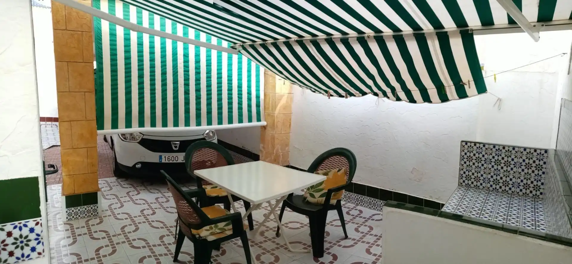 Terrassa de Casa adosada en venda en Torrevieja amb Aire condicionat, Calefacció i Jardí privat