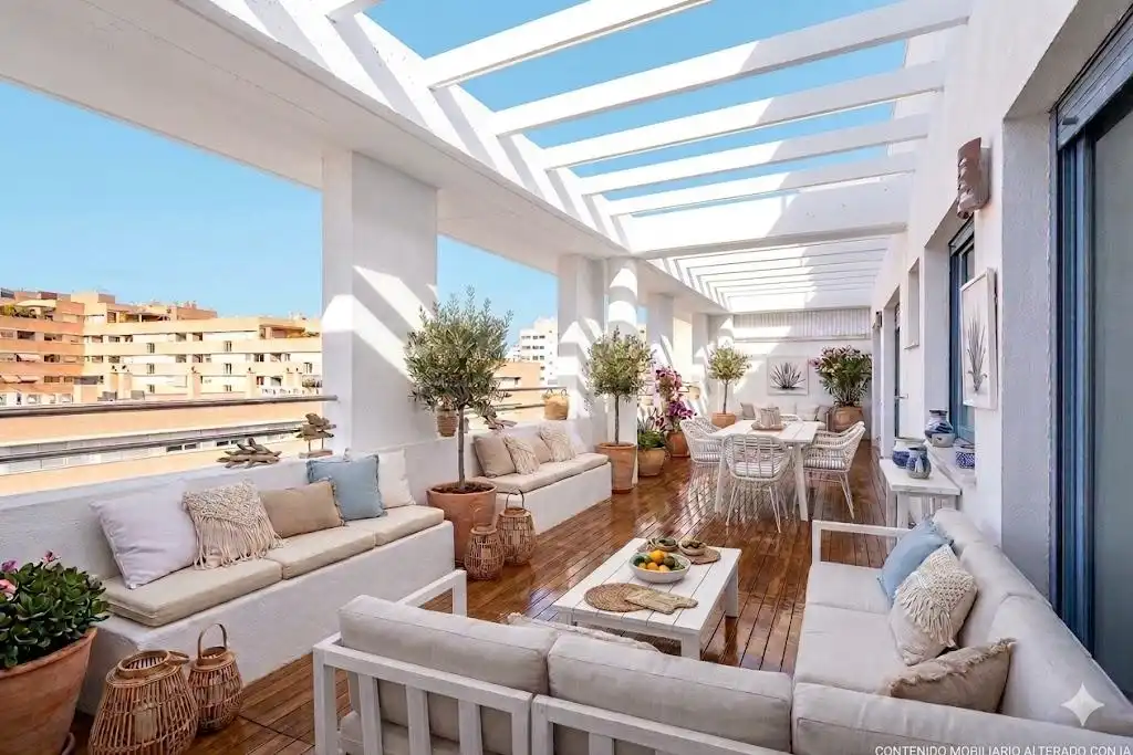 Terrasse von Dachboden zum Verkauf in Málaga Capital mit Klimaanlage, Terrasse und Gemeinschaftspool