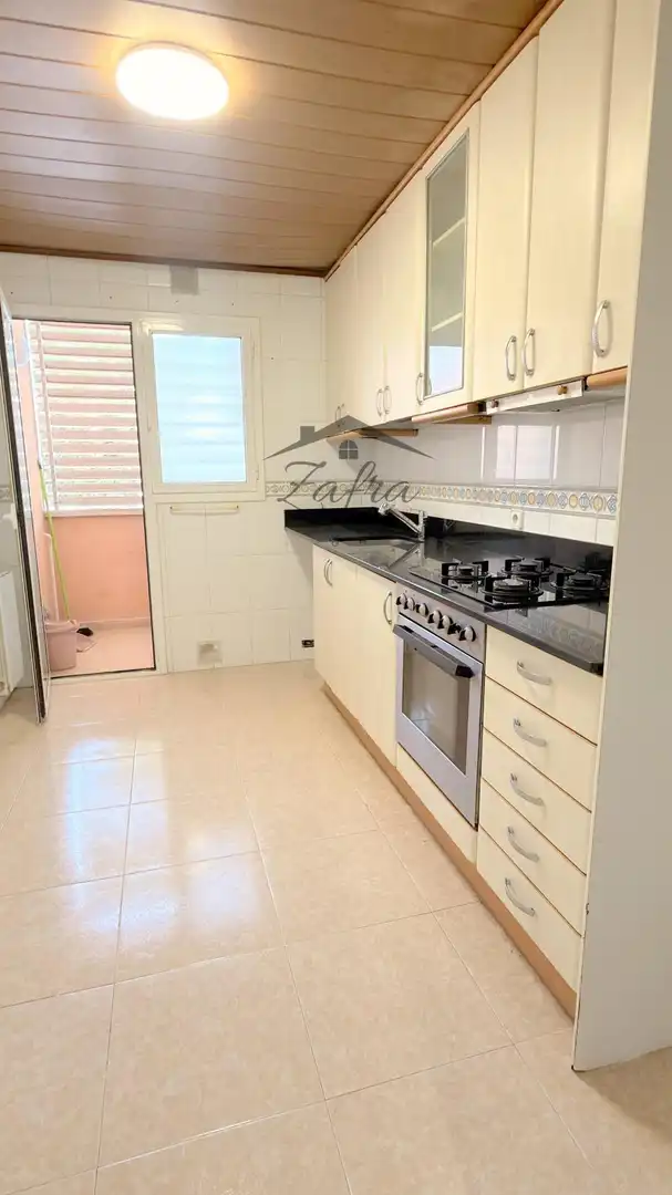 Cuina de Planta baixa en venda en Tordera amb Calefacció i Terrassa