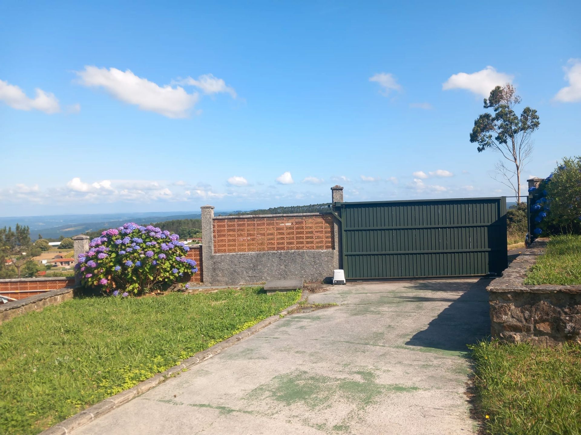 Jardí de Casa o xalet en venda en Carral amb Calefacció, Jardí privat i Parquet