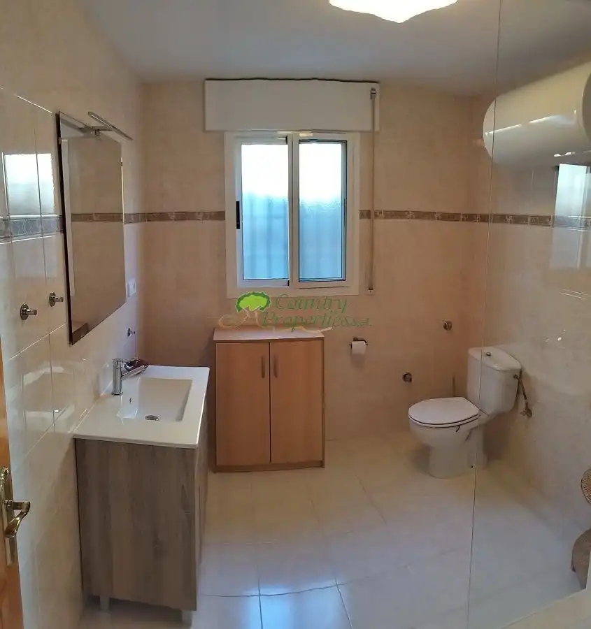 Baño de Finca rústica de alquiler en Torrox con Terraza