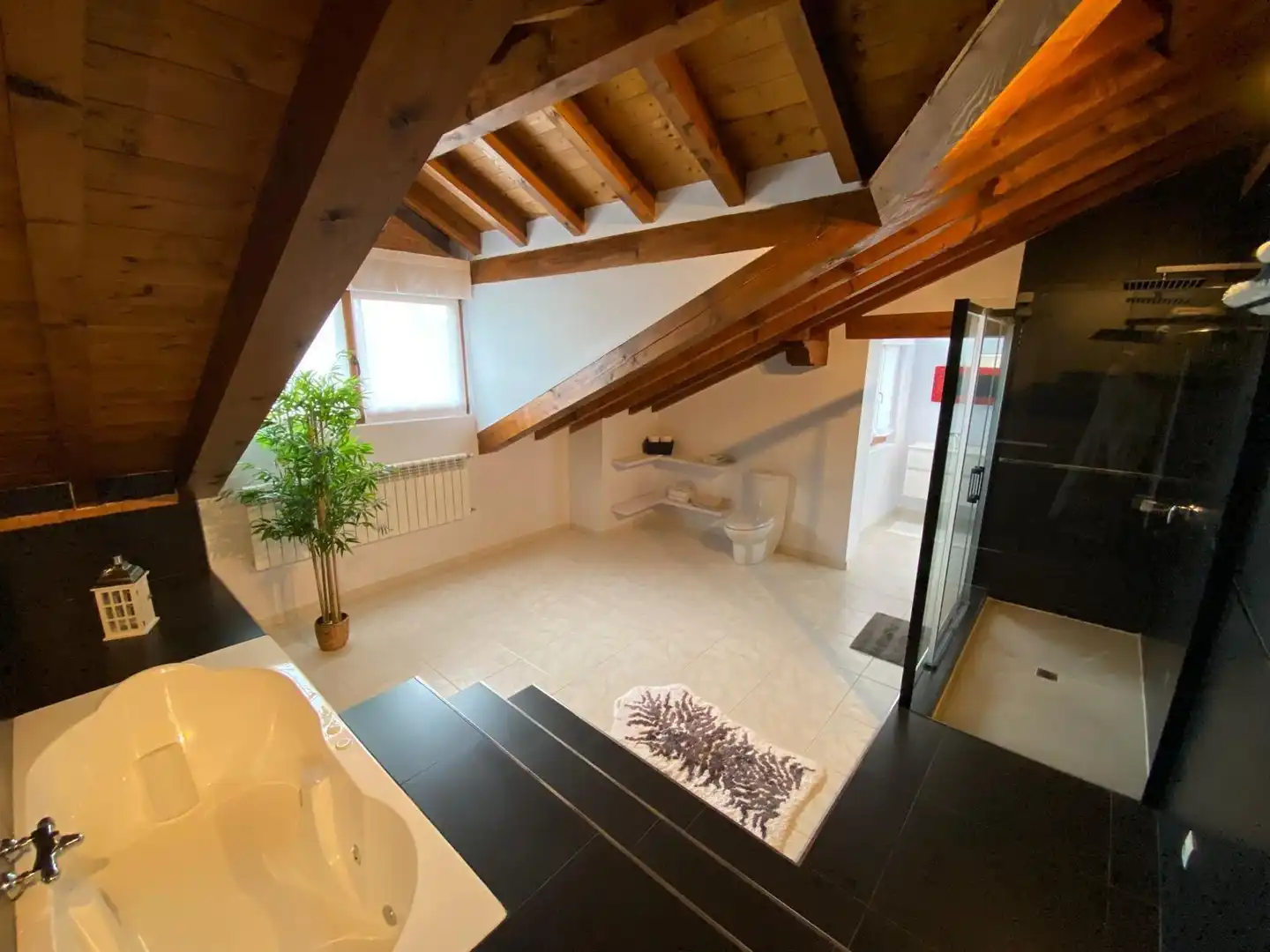 Bany de Casa o xalet en venda en Santillana del Mar amb Calefacció, Jardí privat i Terrassa