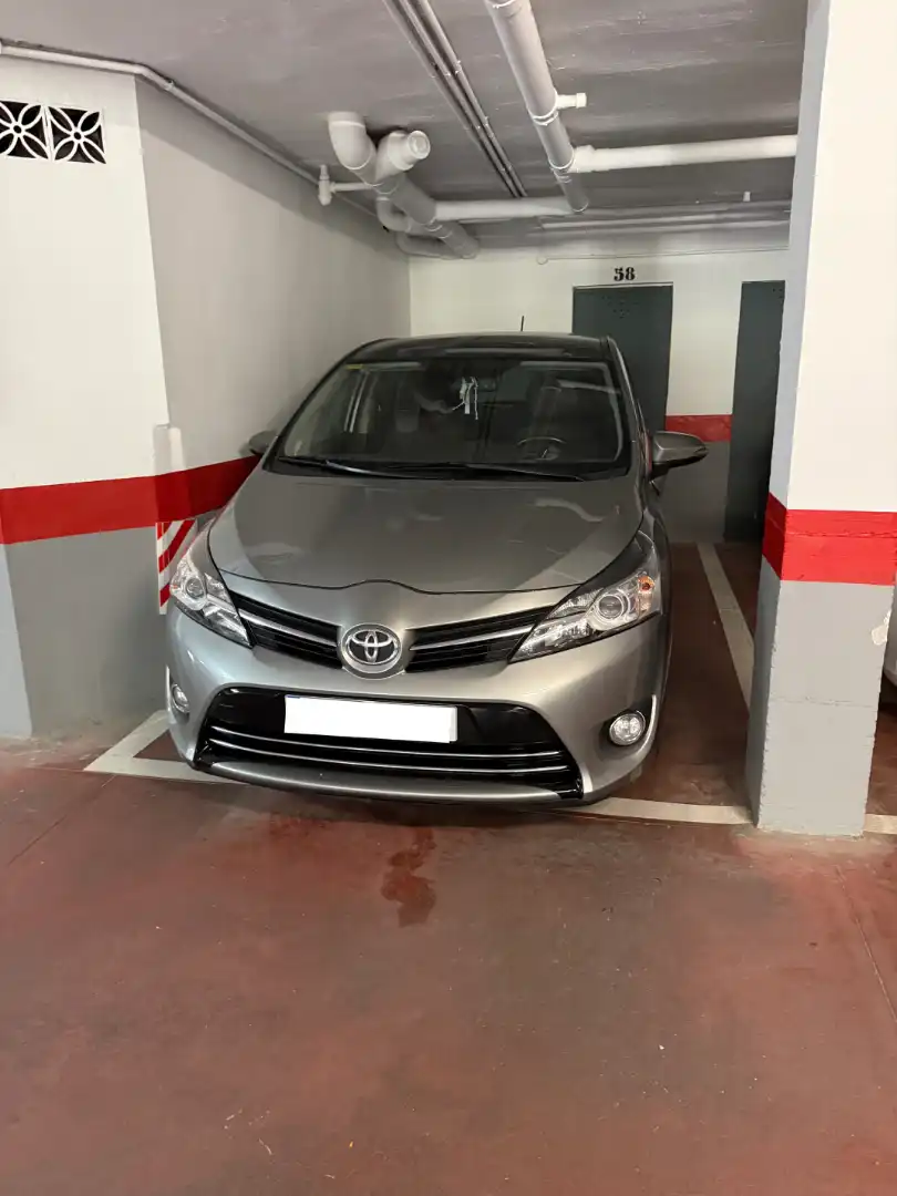 Parking de Piso en venta en Málaga con Terraza, Trastero y Amueblado