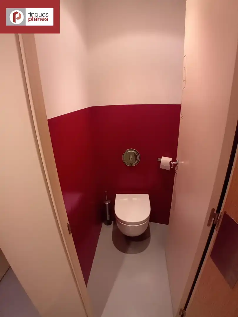 Baño de Local de alquiler en La Seu d'Urgell con Amueblado
