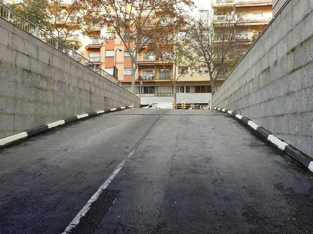 Garaje en Venta en El Camp d'en Grassot i Gràcia Nova