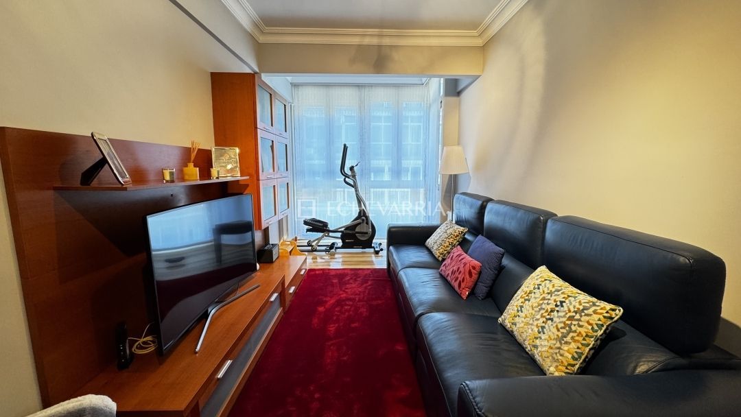 Flat for sale in Las Arenas, Getxo